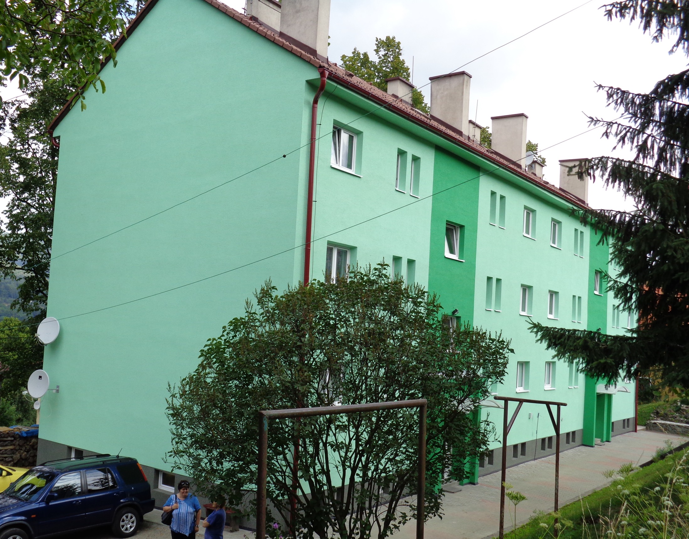 zateplenie bytoveho domu, Výmena okien, dverí v spoločných priestoroch Kremnica